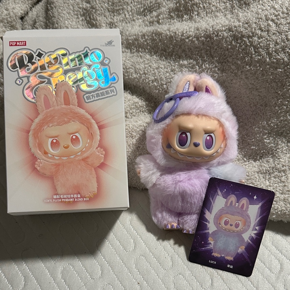 Luck BIG INTO ENERGY LABUBU